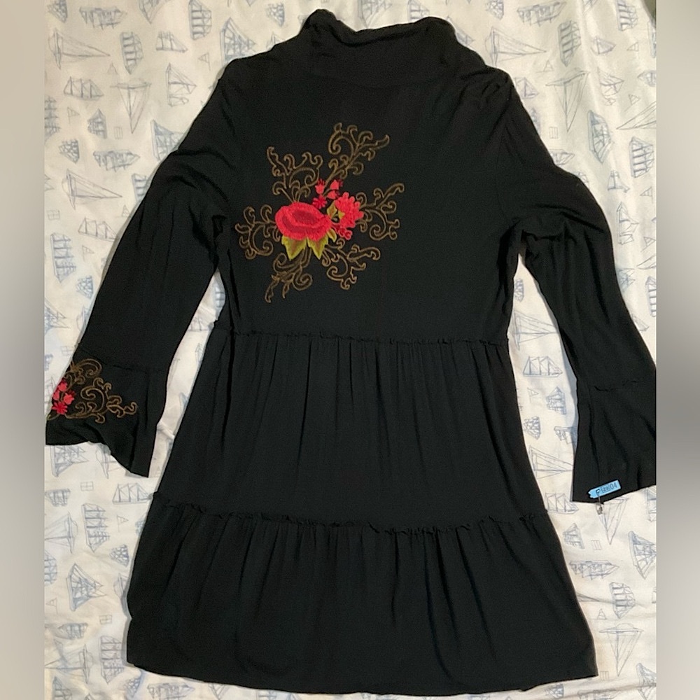 ATHLETA Black Jersey Dress w/Roses - Picture 3 of 11